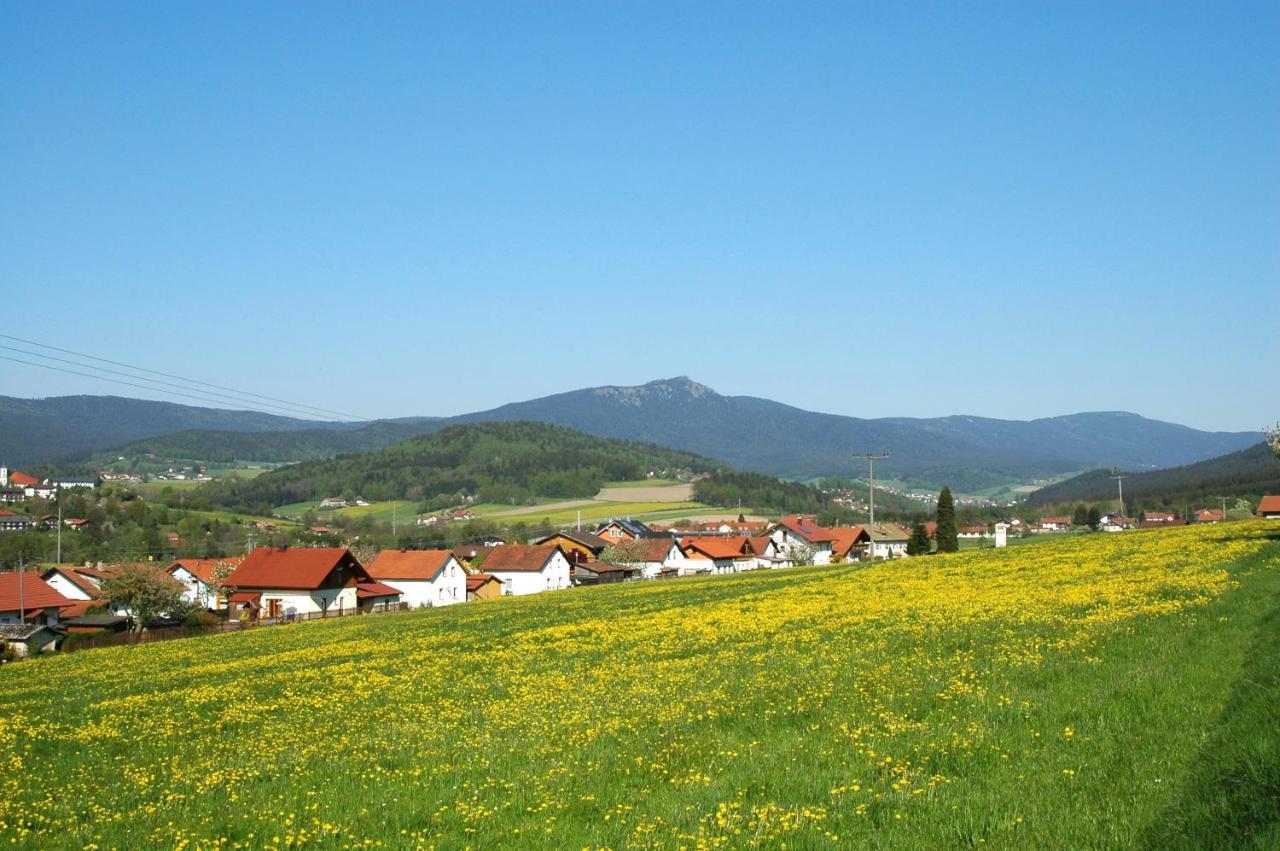 Landgasthof Achatz Arrach Exterior photo